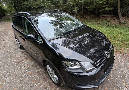 VW Sharan Volkswagen 2.0 TDI SCR DSG BMT Comfortline Comfo...