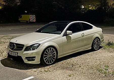 Mercedes-Benz C 350 Coupé Autom. - AMG/TÜV NEU