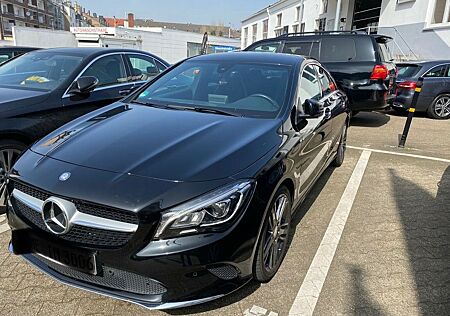 Mercedes-Benz CLA 180 Urban