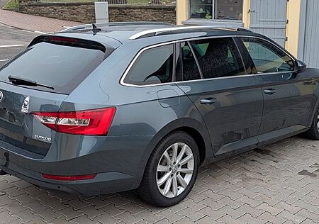 Skoda Superb 2.0 TDI SCR DSG AMBITION Combi AMBITION
