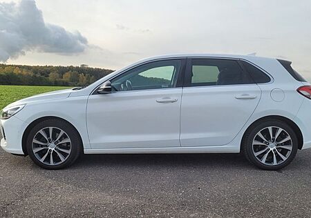 Hyundai i30 1.0 T-GDI INTROplus-Paket