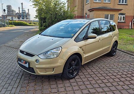 Ford S-Max Titanium