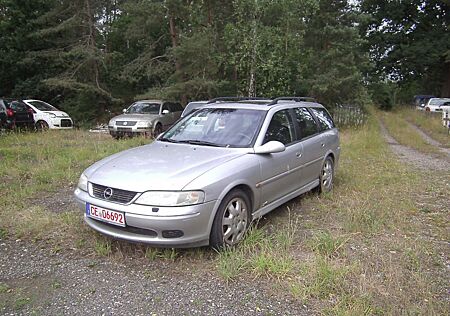Opel Vectra B Kombi 2,5 6V Benzin