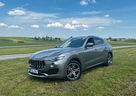 Maserati Levante Benzin 3.0 V6 316kW S GRANLUSSO 4x4 ...
