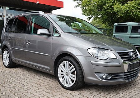 VW Touran Volkswagen Automatik/Xenon/Navi