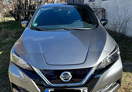 Nissan Leaf 150 PS 40KWH -