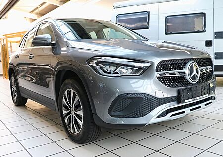 Mercedes-Benz GLA 180 d DCT AdBlue DPF