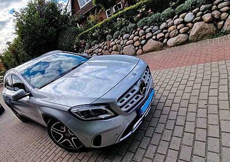 Mercedes-Benz GLA 200 GLA -Klasse