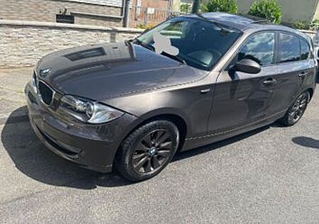 BMW 118i -