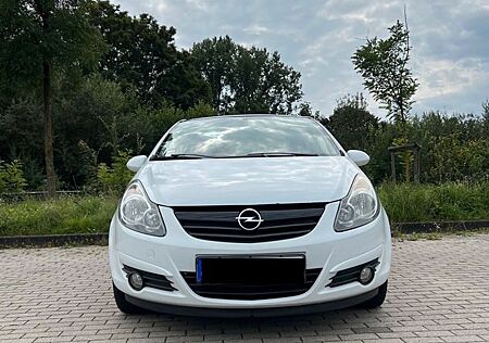 Opel Corsa 1.4 - TÜV neu