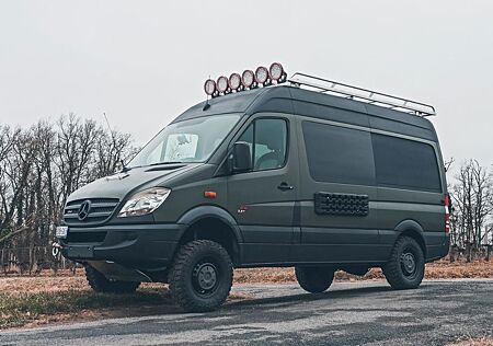 Mercedes-Benz Sprinter Mercedes 4x4 Ausgebaut+Kurzes Getriebe