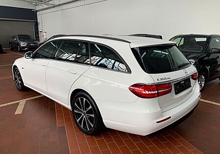 Mercedes-Benz E 300 de T Autom. -AHK, Volldigit. Infotainment
