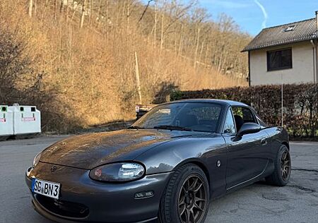 Mazda MX-5 1.6 16V Turbo SPS Hardtop Neulack Rostfrei