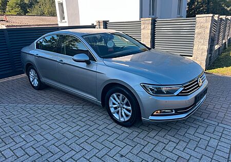 VW Passat Volkswagen Lim. Comfortline BMT/Start-Stopp TÜV NEU!