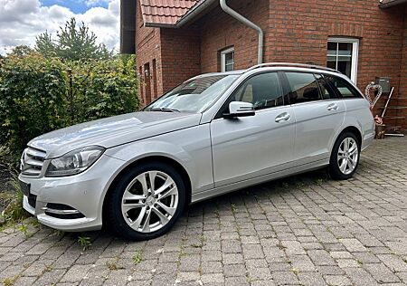 Mercedes-Benz C 250 CDI 4MATIC T 4x4 ALLRAD Autom. AVANTGARDE