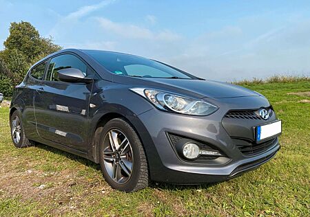 Hyundai i30 Coupè, 2-türig, 1.4 günstig & sparsam