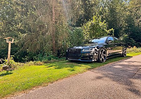 Audi S8 4.0 TFSI plus tiptronic quattro -