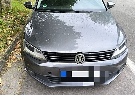 VW Jetta Volkswagen 1.6 TDI Trendline BlueMotion Technolog...