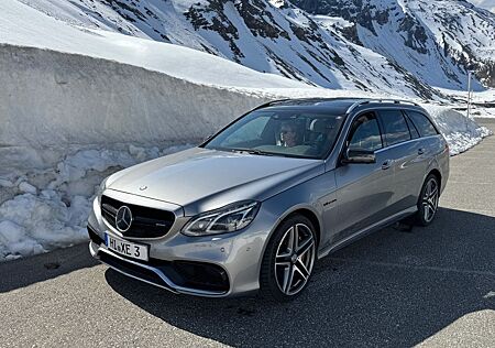 Mercedes-Benz E 63 AMG Mercedes AMG E 63 S T mit MB 100 Vollausstattung