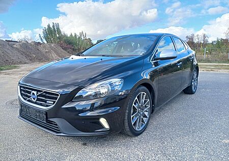 Volvo V40 R-Design