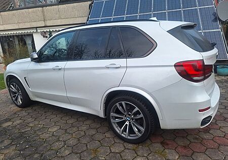 BMW X5 M50 M50d -
