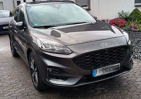 Ford Kuga 2.5 CVT ST-Line X / ggf. Mit Vollfolierung