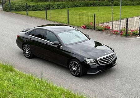 Mercedes-Benz E 220 d AVANTGARDE Autom.