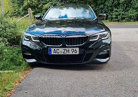 BMW 330d Touring M Sport 286 PS 18Zoll M Felgen
