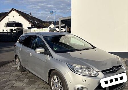 Ford Focus 2,0 TDCi 110kW PowerSh. Titanium Turni...