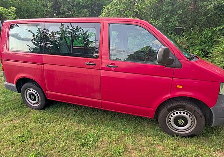 VW T5 Kombi Volkswagen 2,5 TDI