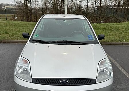 Ford Fiesta 1.3 51 kW -