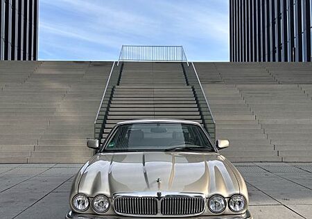 Jaguar XJ Sovereign 4.0 Sovereign