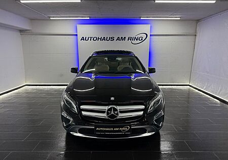 Mercedes-Benz GLA 200 ACC CAM PANO XEN SPUR NOTBREM NAVI LEDER