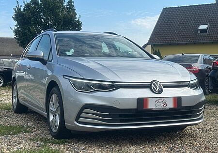 VW Golf Volkswagen 2.0 TDI DSG Life Variant*LED*1.Hand*scheck.