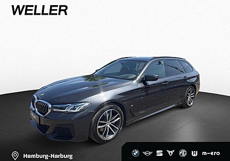 BMW 520iA T M SPORT Laser,KomSi,Pano,AHK,St+Go,HUD