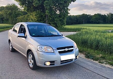 Chevrolet Aveo 1.6 LT aus 2. Hand