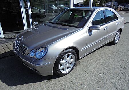 Mercedes-Benz C 240 C -Klasse Lim. super Zustand