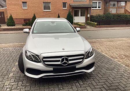 Mercedes-Benz E 200 T Autom. -