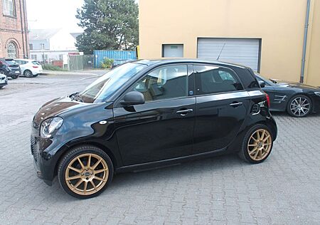 Smart ForFour EQ *neuer 17"Radsatz*neues Mediasystem*