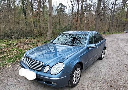 Mercedes-Benz E 240 4MATIC AVANTGARDE Avantgarde