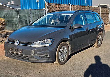 VW Golf Volkswagen 1.6 TDI SCR Comfortline Variant/779
