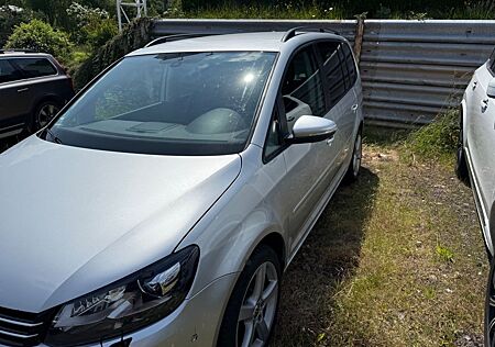 VW Touran Volkswagen Comfortline BMT