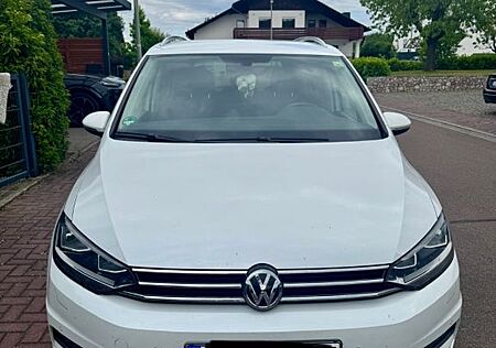 VW Touran Volkswagen 1.2 TSI SOUND BMT SOUND
