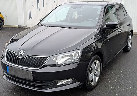 Skoda Fabia 1.2l TSI 110 PS Ambition, SHZ, Alu, Klima