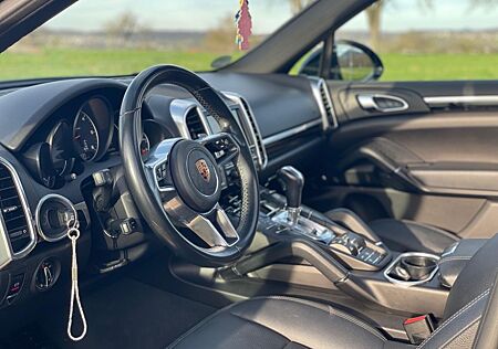 Porsche Cayenne CayenneDiesel3.0V6,259PS,Leder,BiXenon,Pano,Bose
