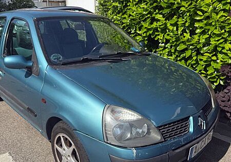 Renault Clio Blue Sensation 1.4 16V Blue Sensation