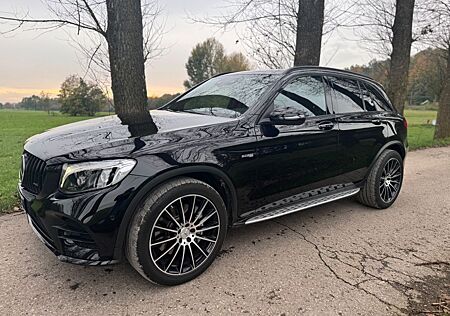 Mercedes-Benz GLC 43 AMG Klappe AHK Pano StandHZG Burmester