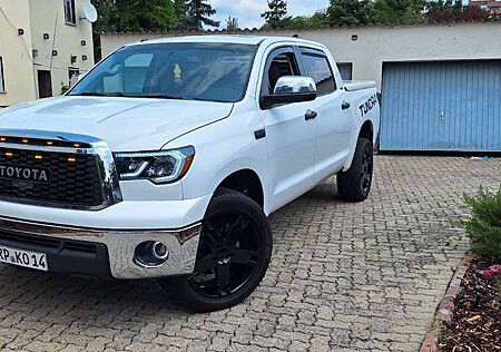 Toyota Tundra