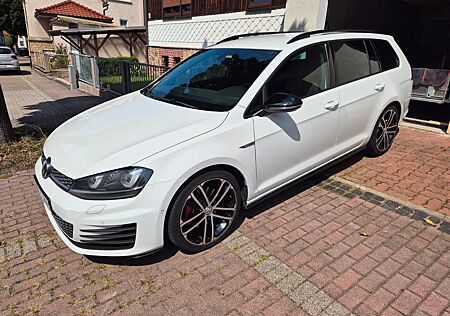 VW Golf Volkswagen GTD 2,0 TDI Variant AHK, Dynaudio,Standh