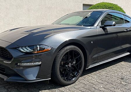 Ford Mustang 2.3 EcoBoost -